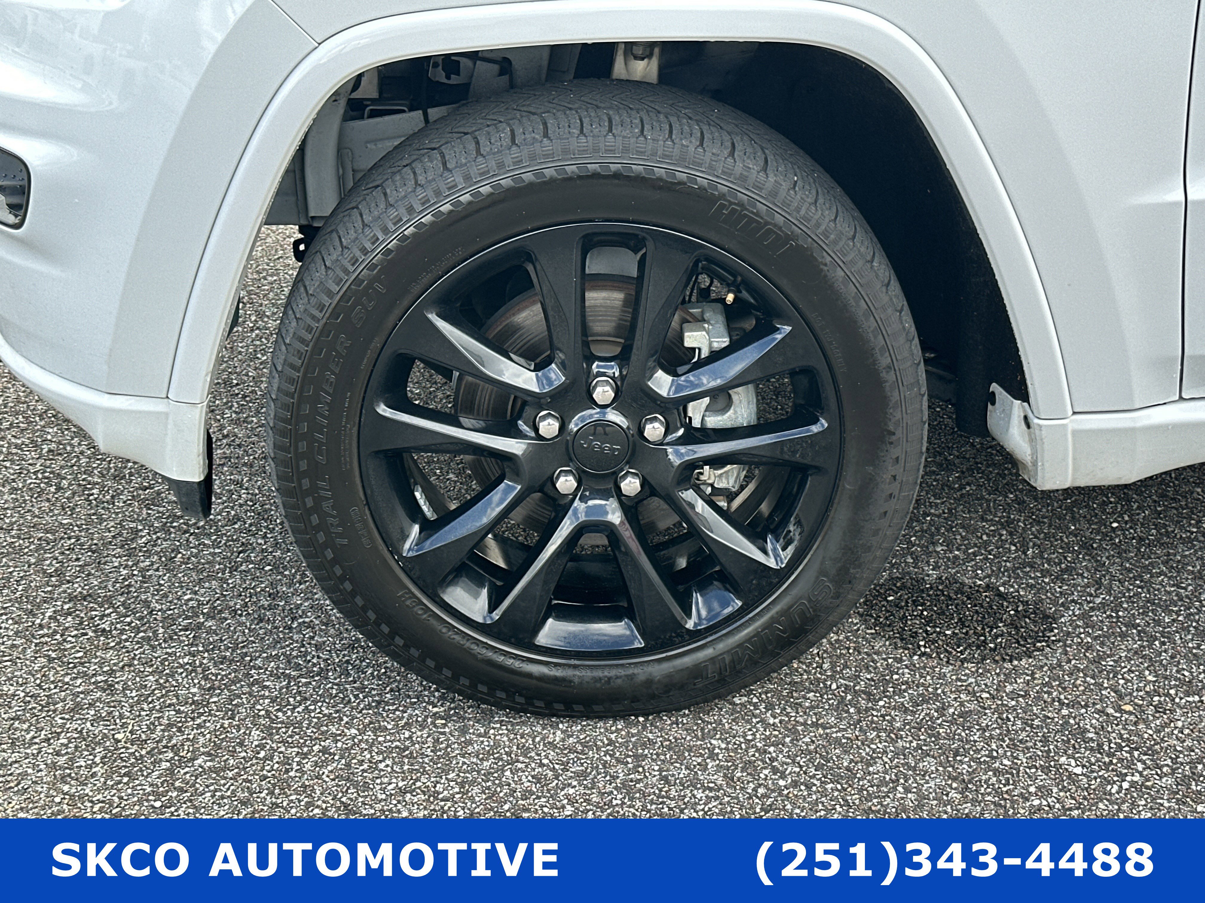 Used 2020 Jeep Grand Cherokee Altitude image 9