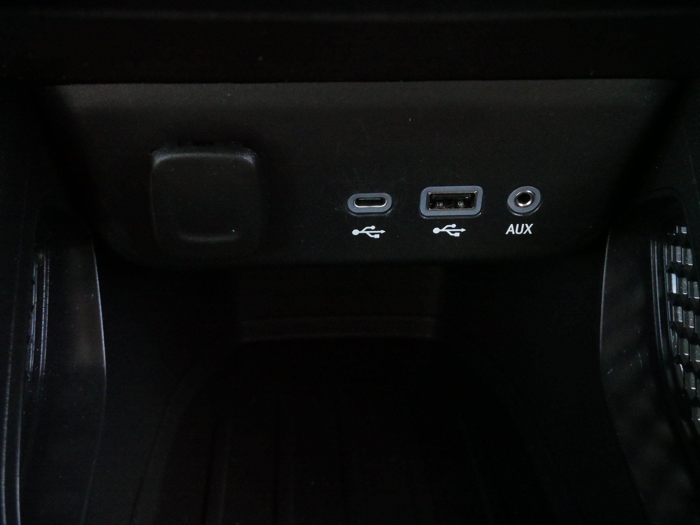 Used 2023 Chevrolet TrailBlazer RS w/ Sun and Liftgate Package AWD/4WD image 28