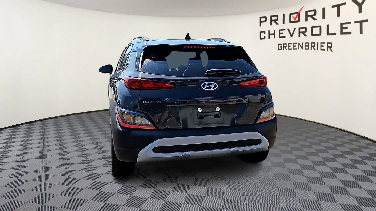 Used 2023 Hyundai Kona SEL FWD image 7