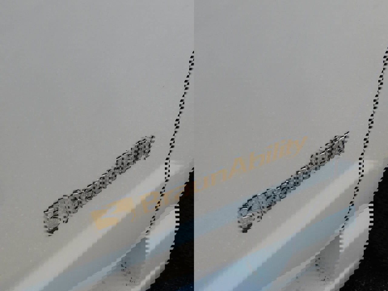 Used 2019 Dodge Grand Caravan SE image 17