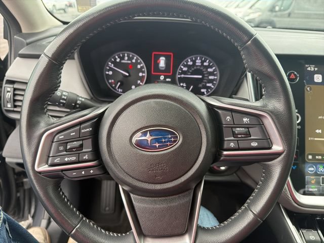 Used 2023 Subaru Outback Premium AWD/4WD image 9