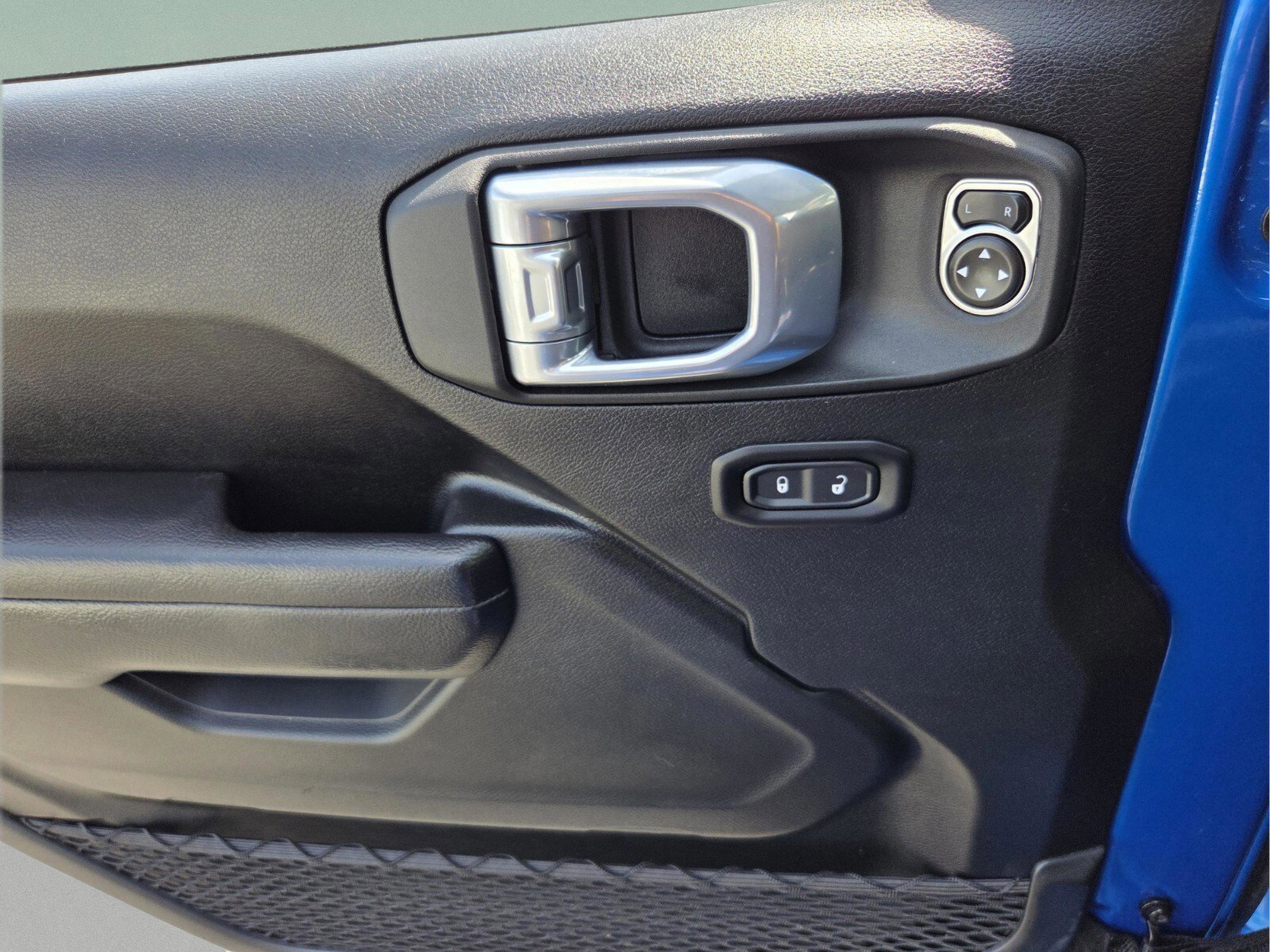 Certified 2024 Jeep Wrangler Sport S image 31