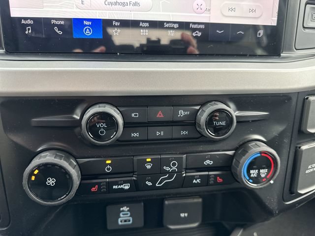 New 2026 Ford F350 XLT w/ XLT Premium Package AWD/4WD image 17