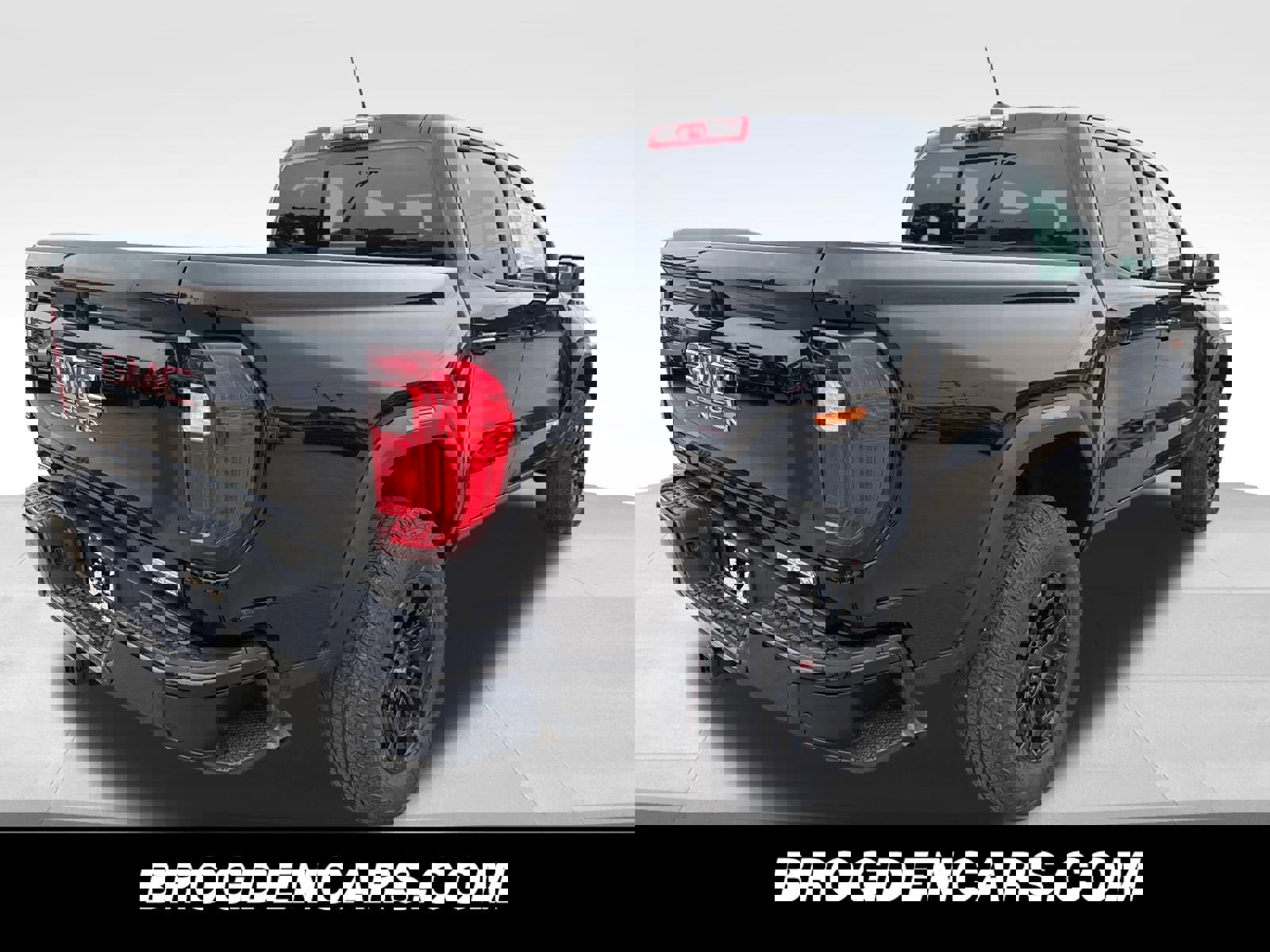 New 2026 GMC Canyon Elevation w/ Convenience Package image 5