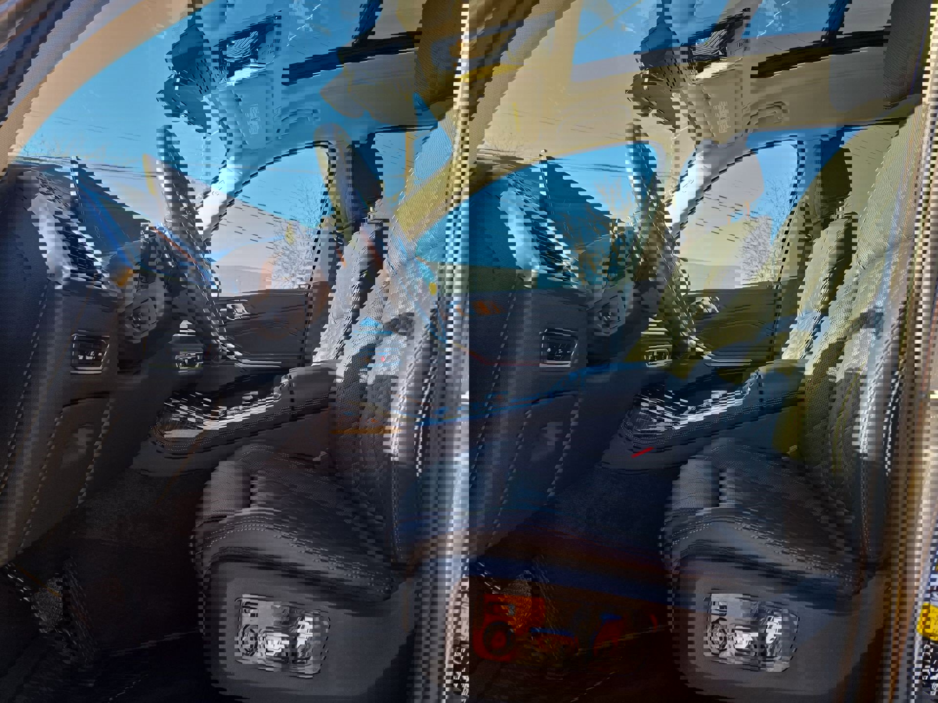 Certified 2024 BMW X7 xDrive40i image 16