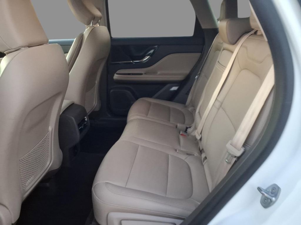 Certified 2022 Lincoln Corsair FWD image 5