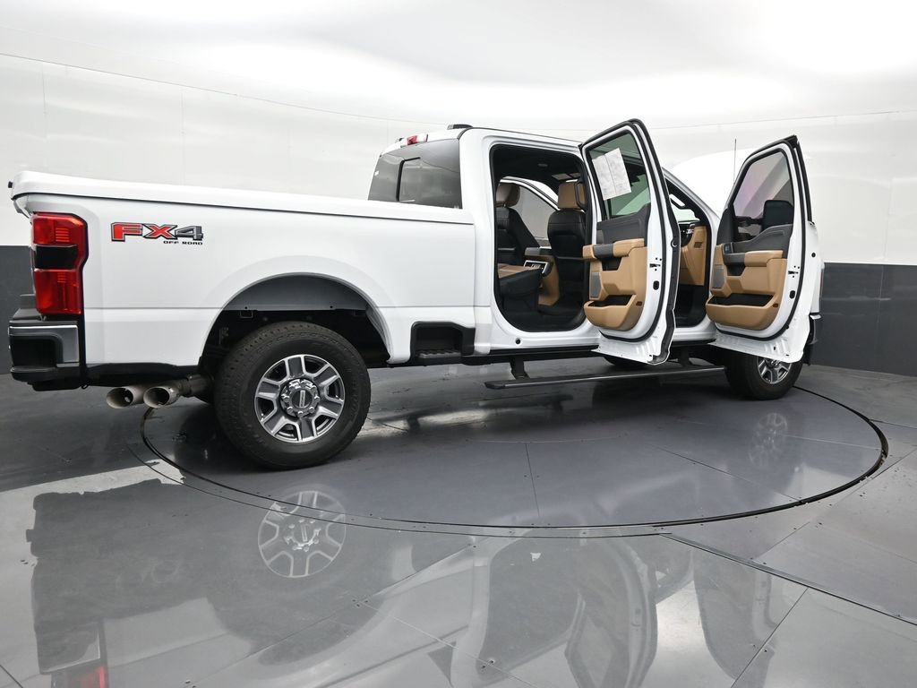 Used 2023 Ford F250 Lariat w/ Lariat Ultimate Package image 31