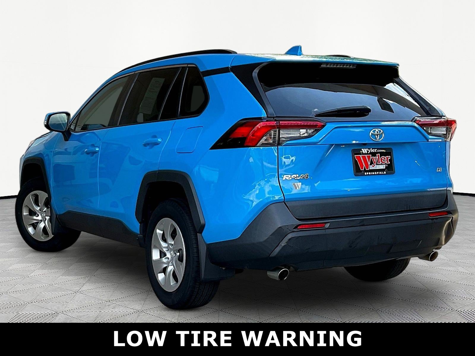 Used 2020 Toyota RAV4 LE w/ All Weather Liner Package FWD image 4