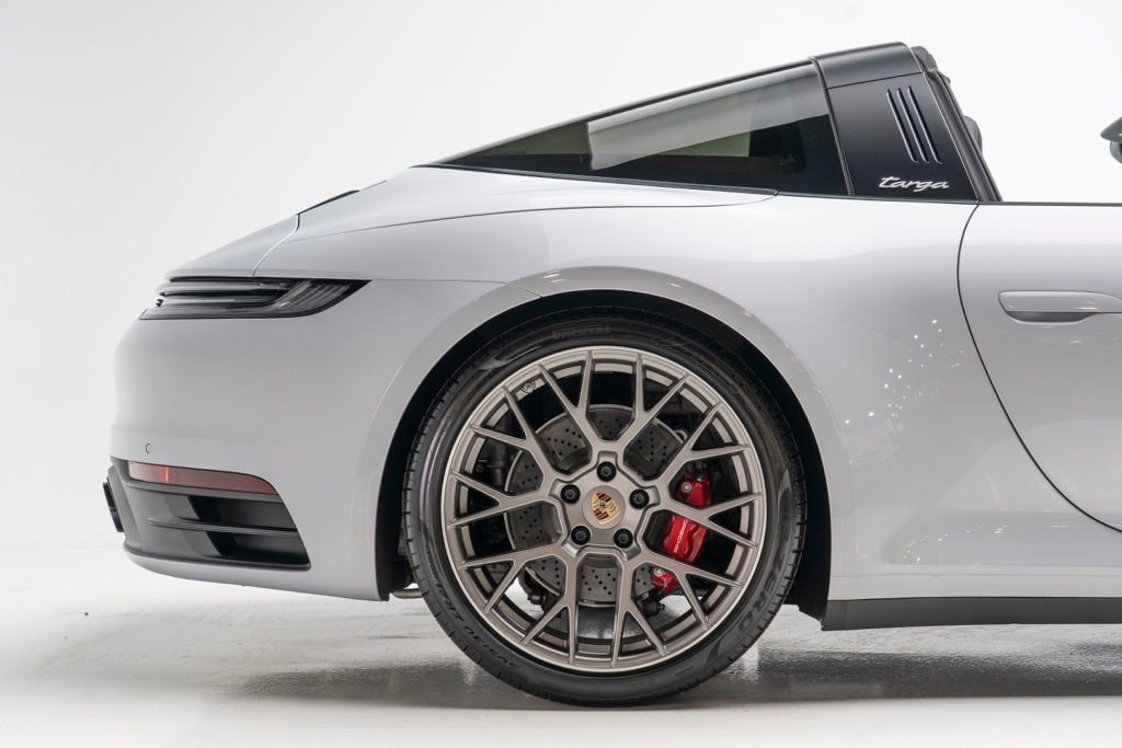 Used 2024 Porsche 911 Targa 4S w/ Premium Package image 58