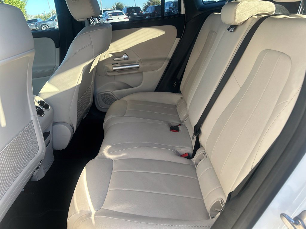 Used 2025 Mercedes-Benz GLA 250 image 6