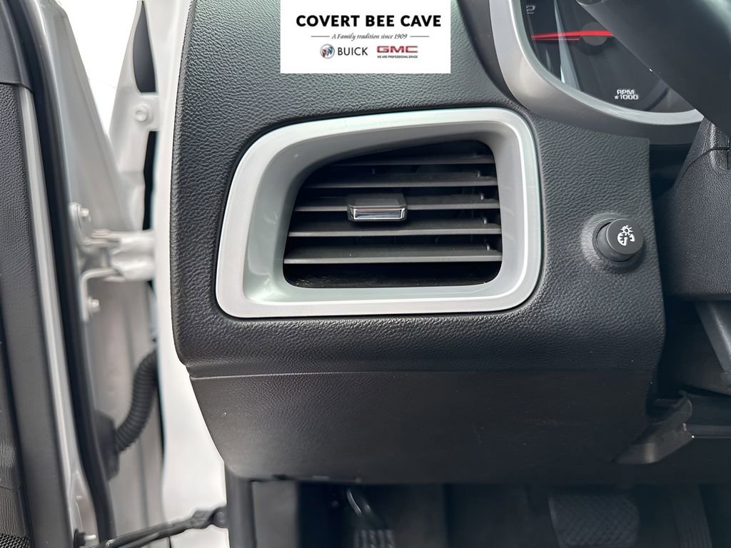 Used 2015 Chevrolet Equinox LS image 29