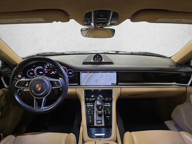 Used 2018 Porsche Panamera 4 image 9