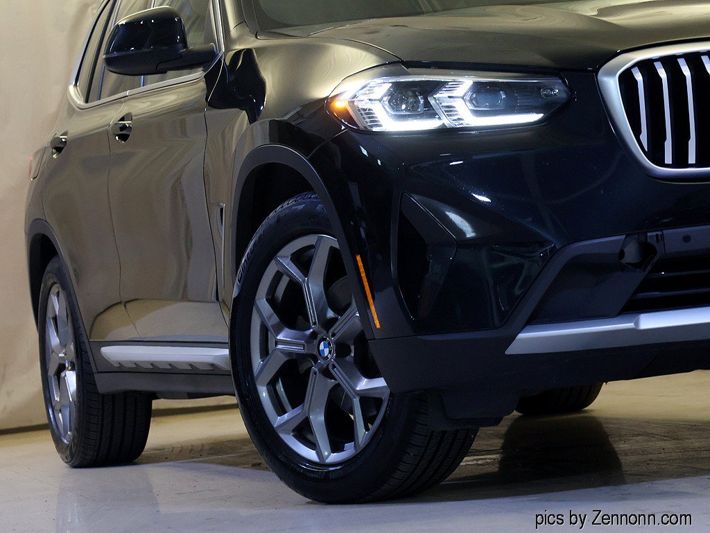 Used 2023 BMW X3 xDrive30i w/ Premium Package w/ZPA AWD/4WD image 4
