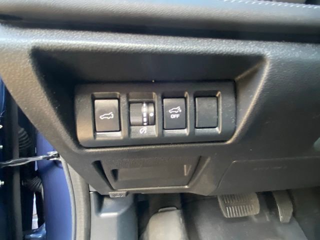 Used 2022 Subaru Outback Limited AWD/4WD image 16