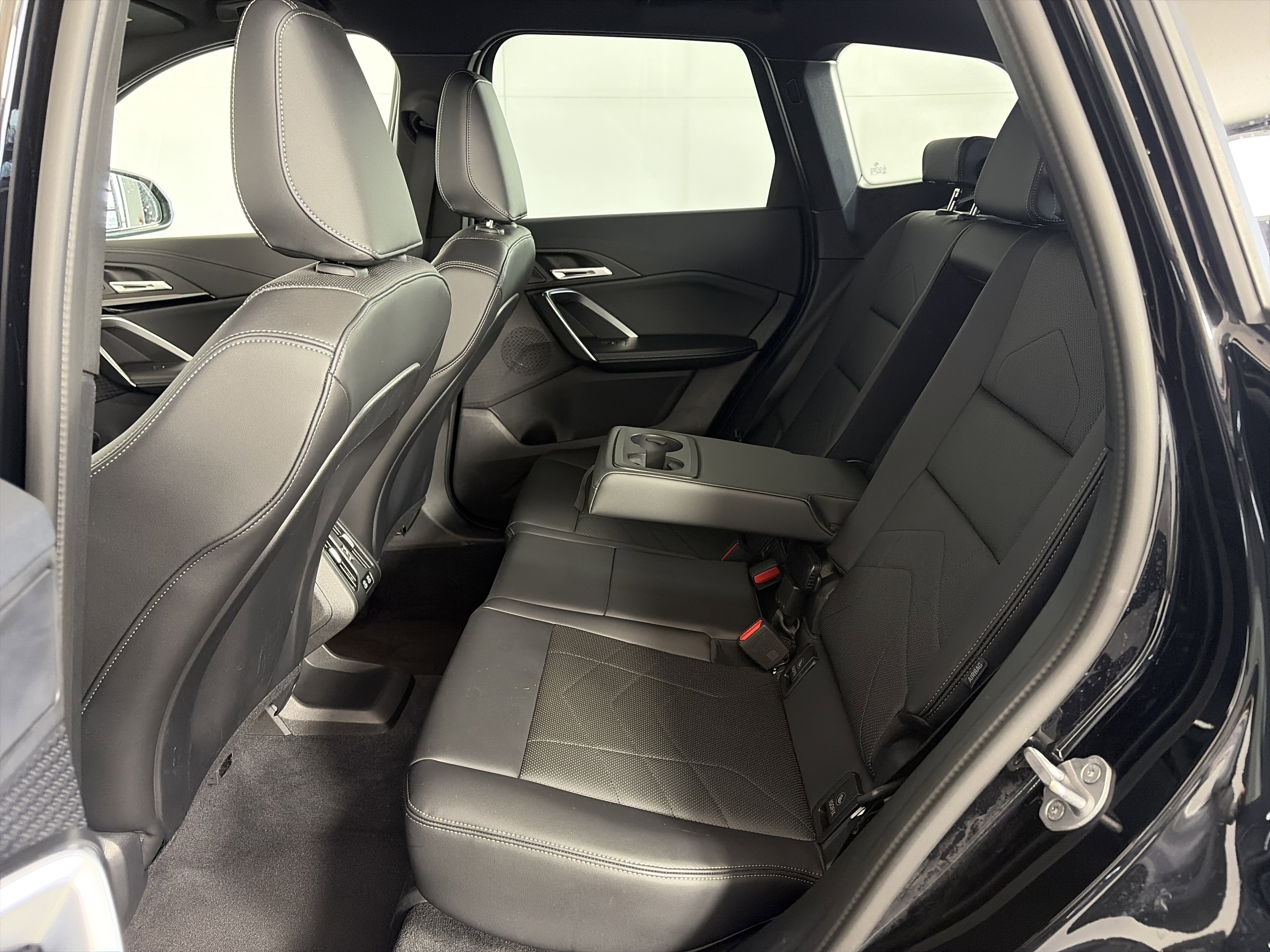 Used 2025 BMW X1 xDrive28i image 7