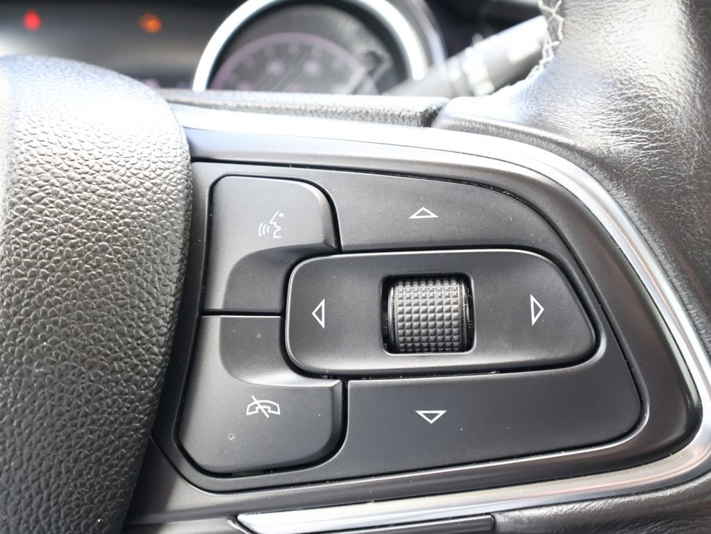 Used 2021 Buick Encore GX Preferred w/ Cold Weather Comfort Package image 18