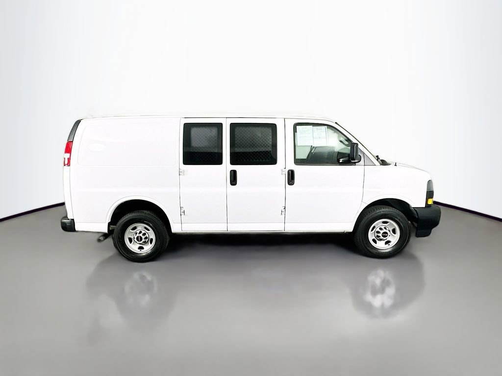 Used 2023 GMC Savana 2500 w/ Driver Convenience Package image 8