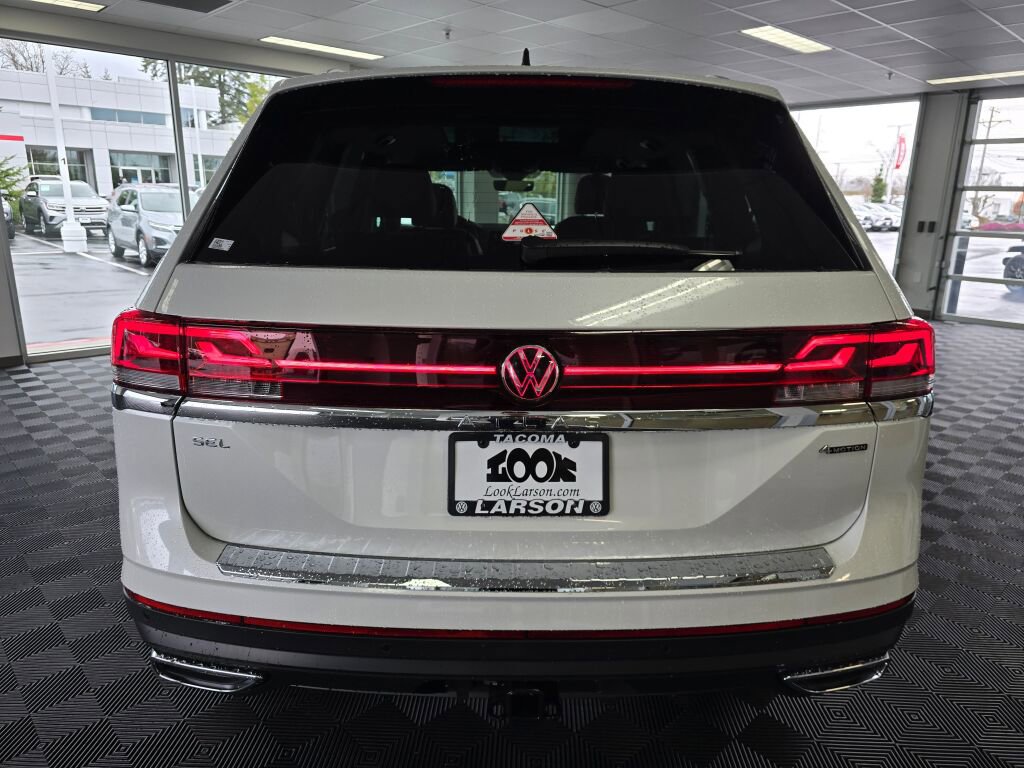 New 2025 Volkswagen Atlas Cross Sport SEL R-Line image 5