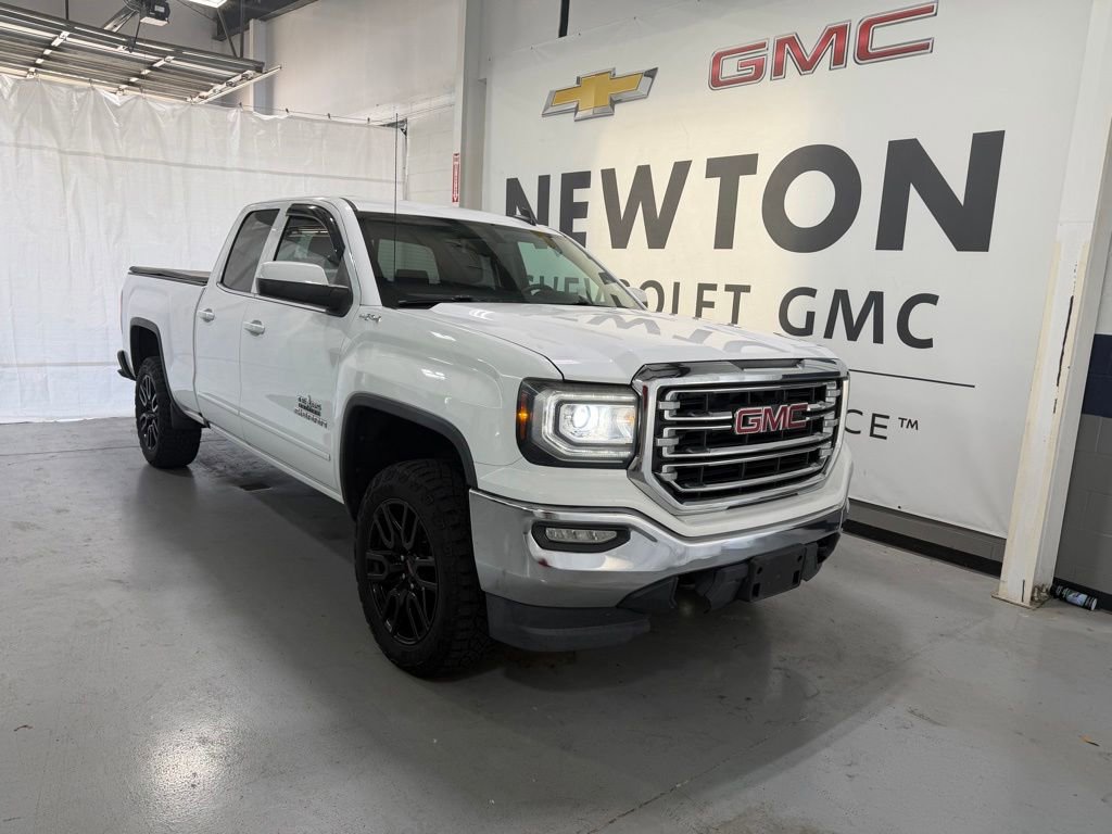 Used 2017 GMC Sierra 1500 SLE w/ SLE Value Package AWD/4WD image 2