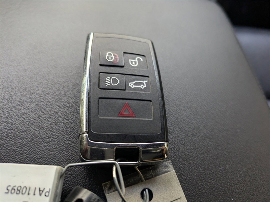 Used 2023 Land Rover Range Rover Sport SE Dynamic image 33