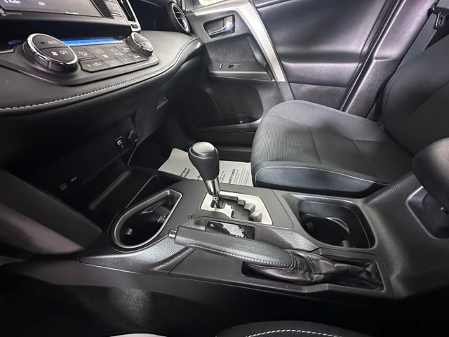 Used 2016 Toyota RAV4 XLE AWD/4WD image 28
