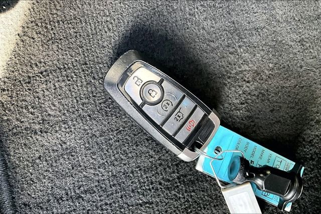 Used 2020 Ford Explorer XLT w/ Equipment Group 202A image 11