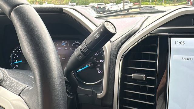 Certified 2022 Ford F350 Lariat w/ Lariat Ultimate Package AWD/4WD image 30