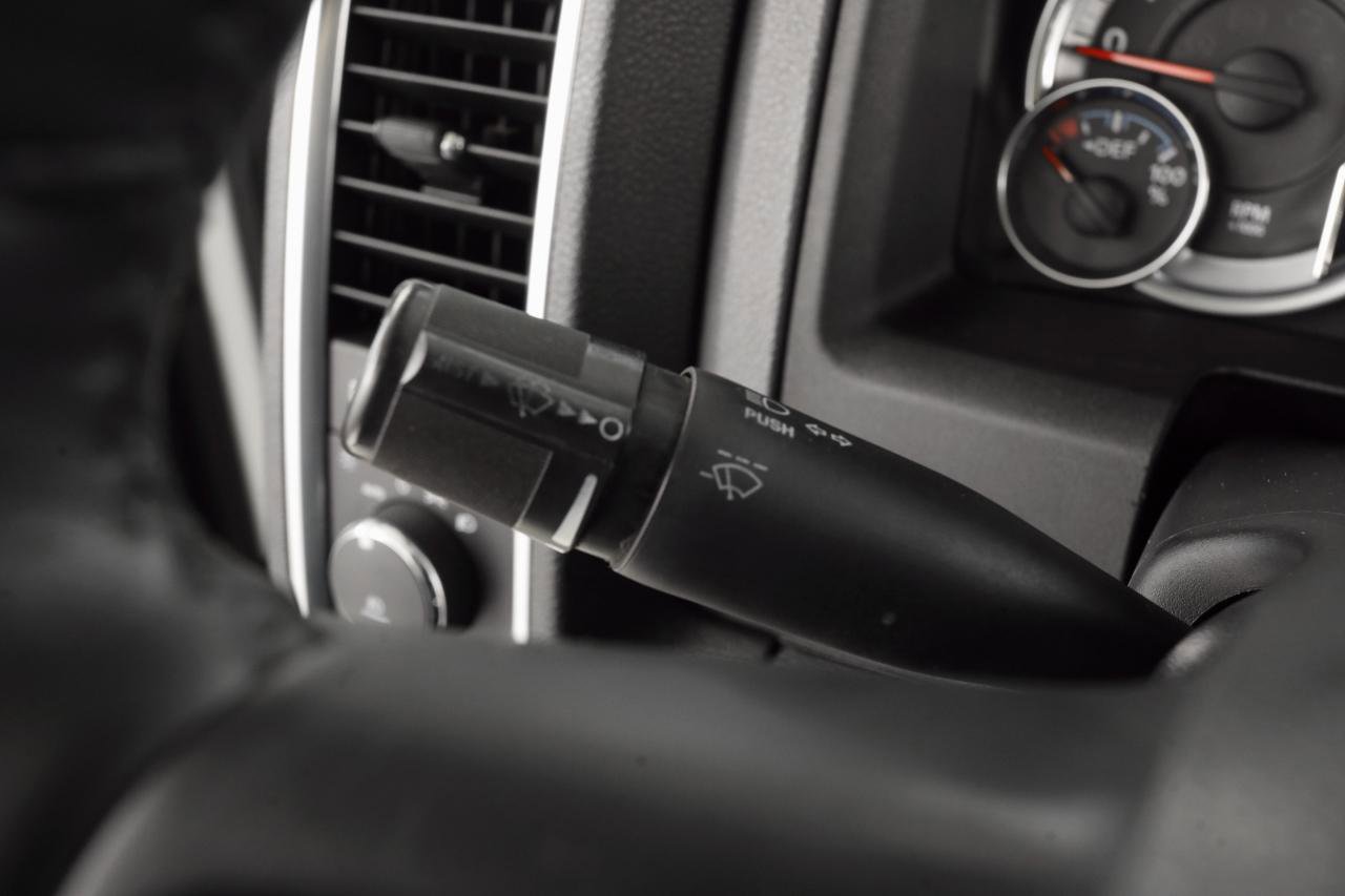 Used 2014 RAM 3500 Big Horn image 30