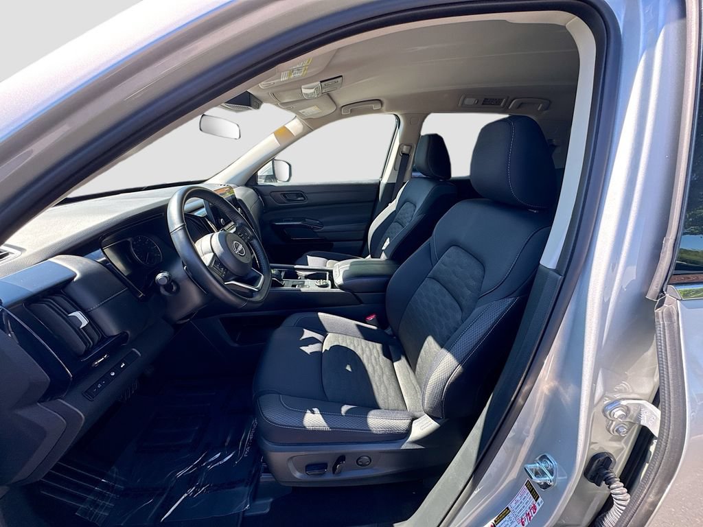 Certified 2025 Nissan Pathfinder SV AWD/4WD image 27