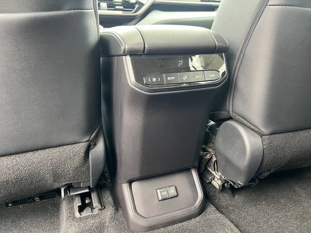 New 2026 Toyota Highlander XLE AWD/4WD image 16