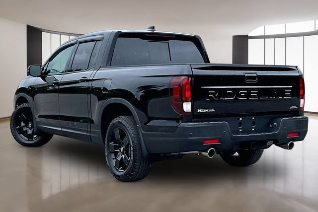 Used 2025 Honda Ridgeline Black Edition image 4