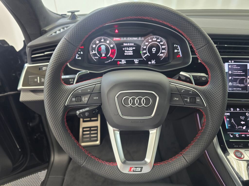 New 2025 Audi RS Q8 performance image 13