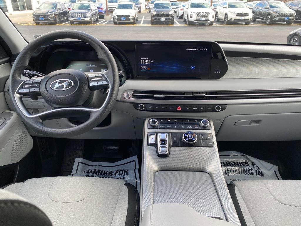 Certified 2023 Hyundai Palisade SE image 10
