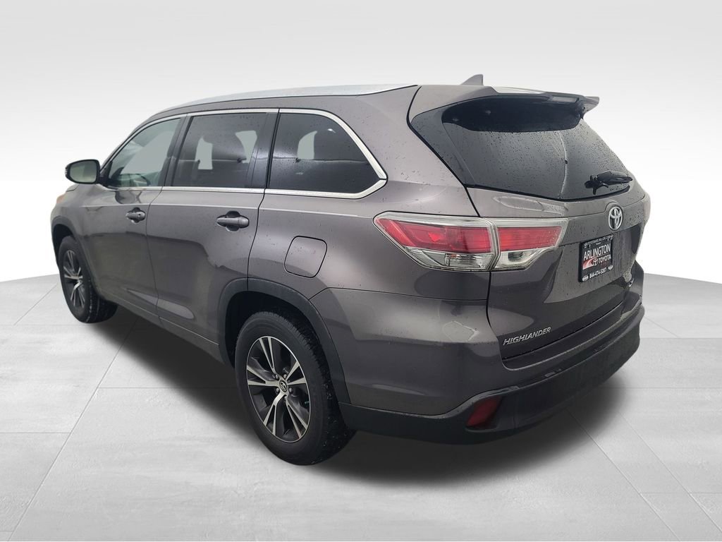 Used 2015 Toyota Highlander XLE image 6
