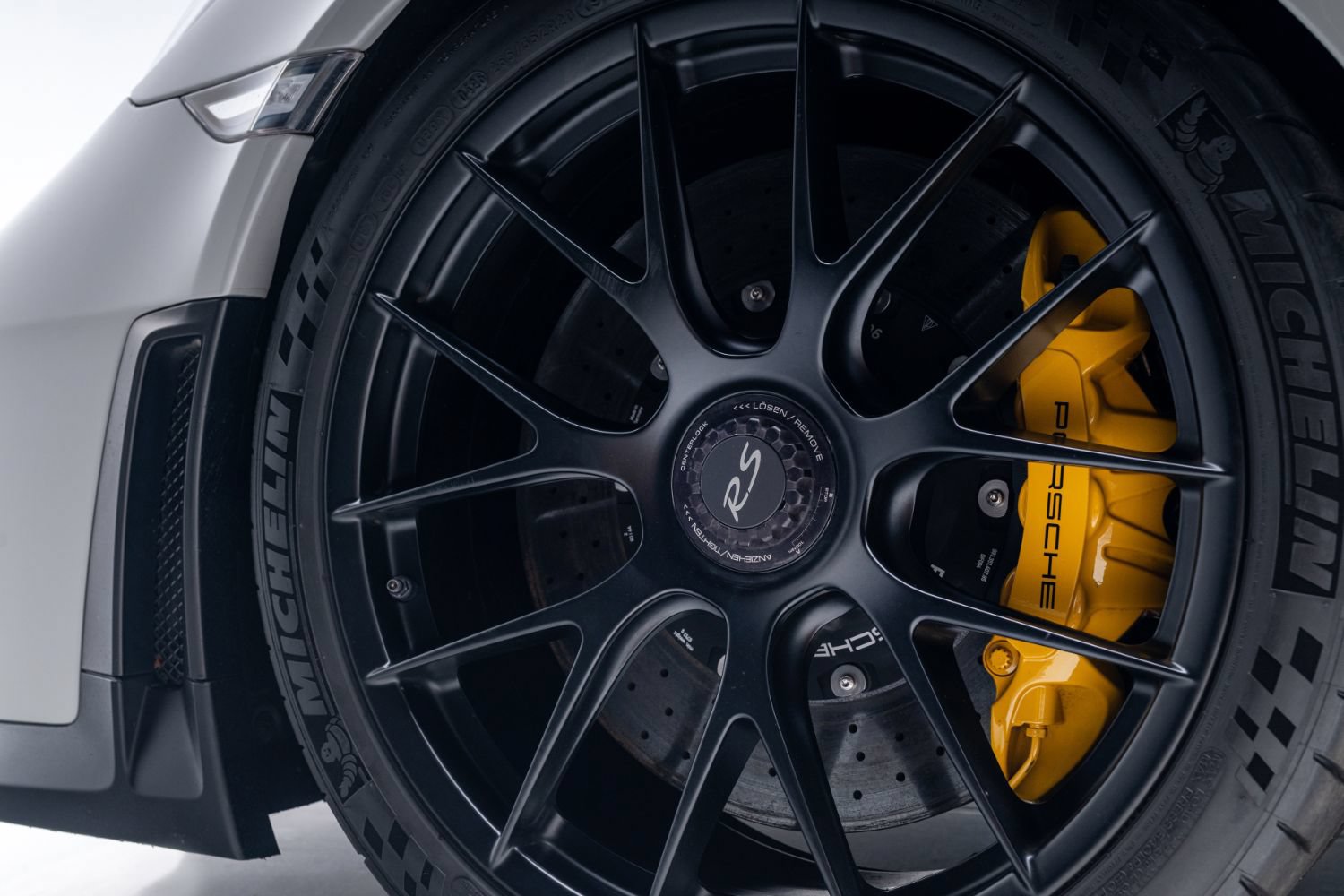 Used 2018 Porsche 911 GT2 RS RWD image 46