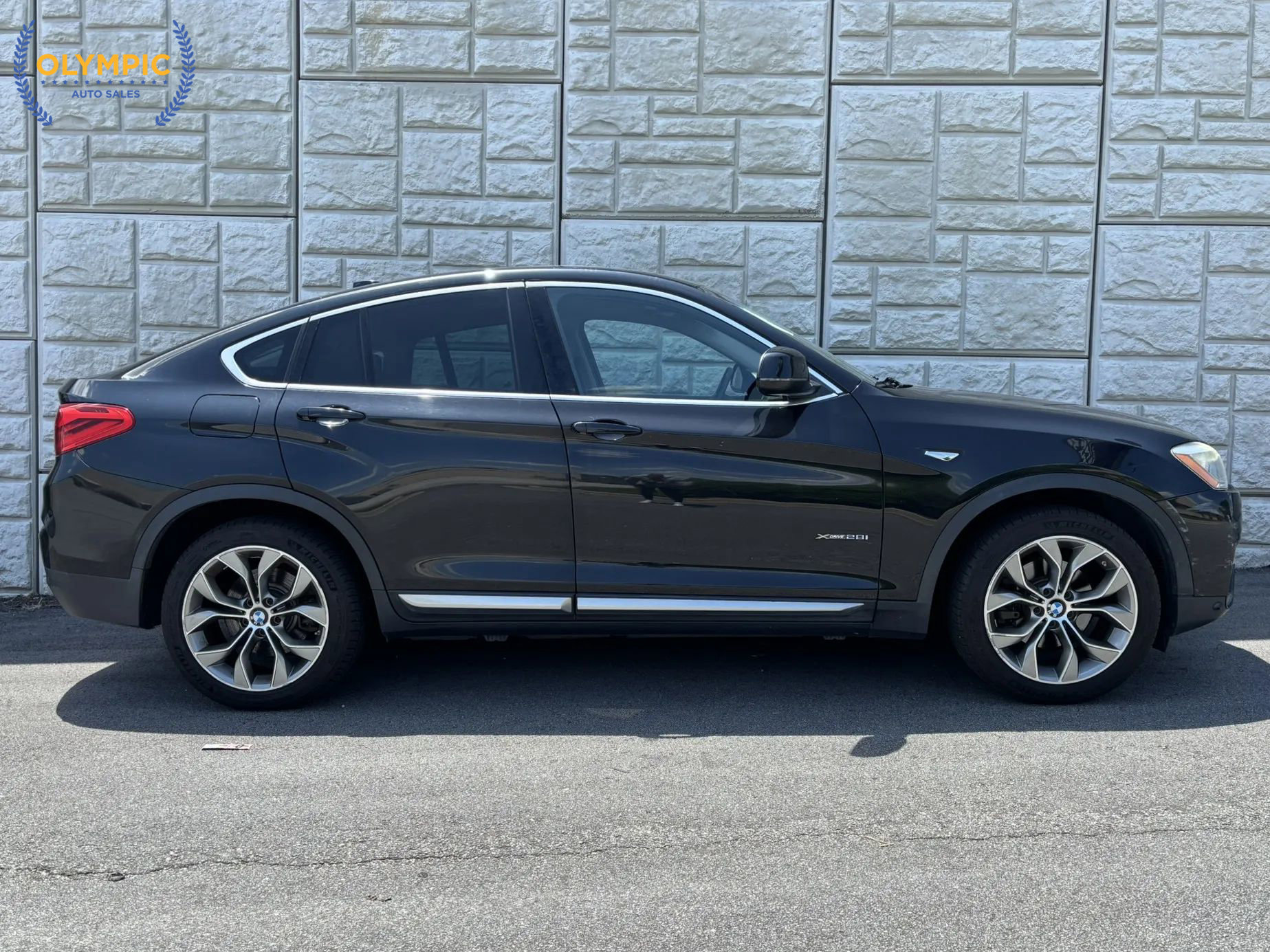 Used 2016 BMW X4 xDrive28i w/ XLine image 8