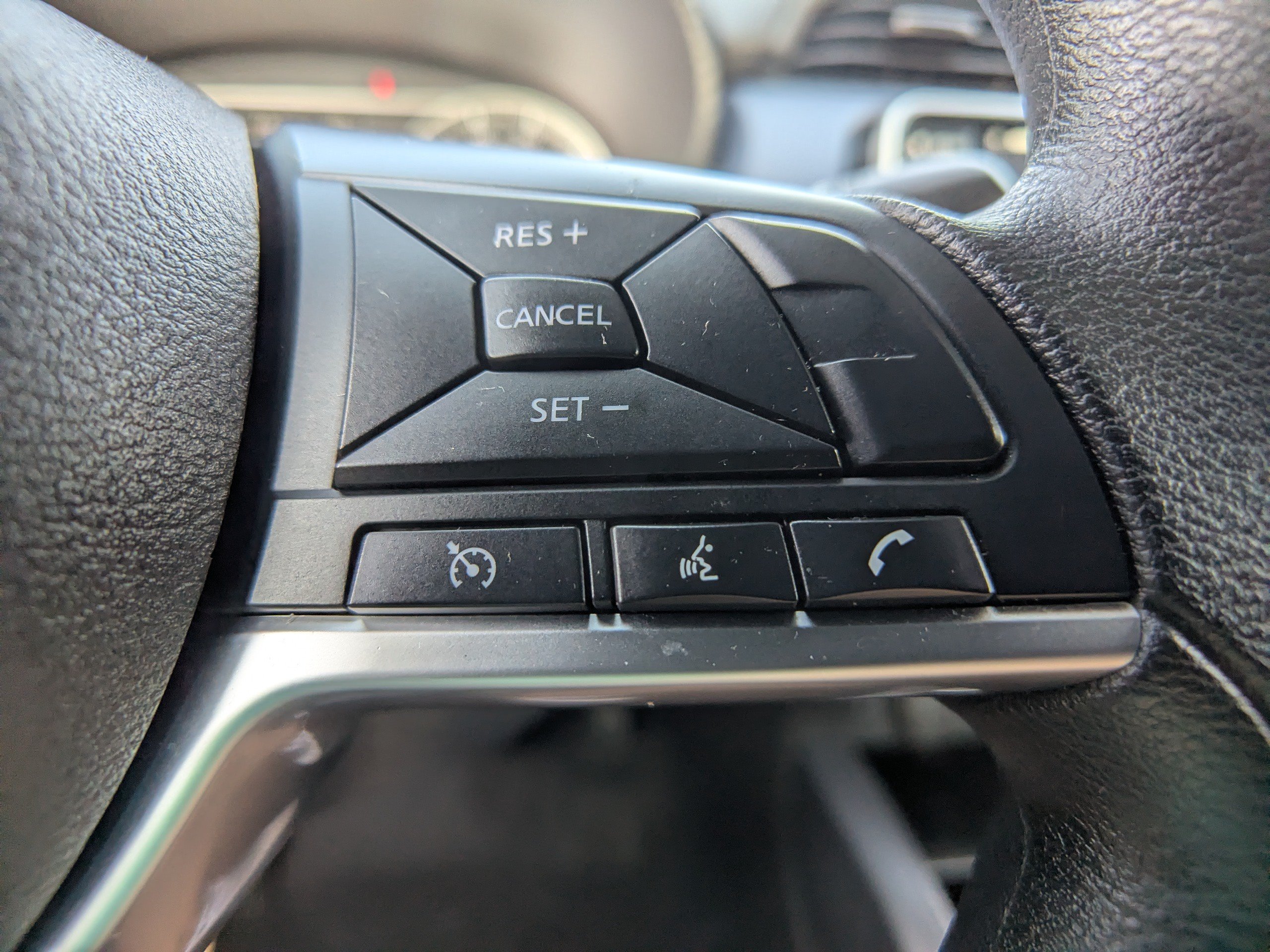 Used 2024 Nissan Versa SV FWD image 25