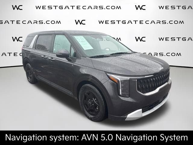 Certified 2025 Kia Carnival image 4