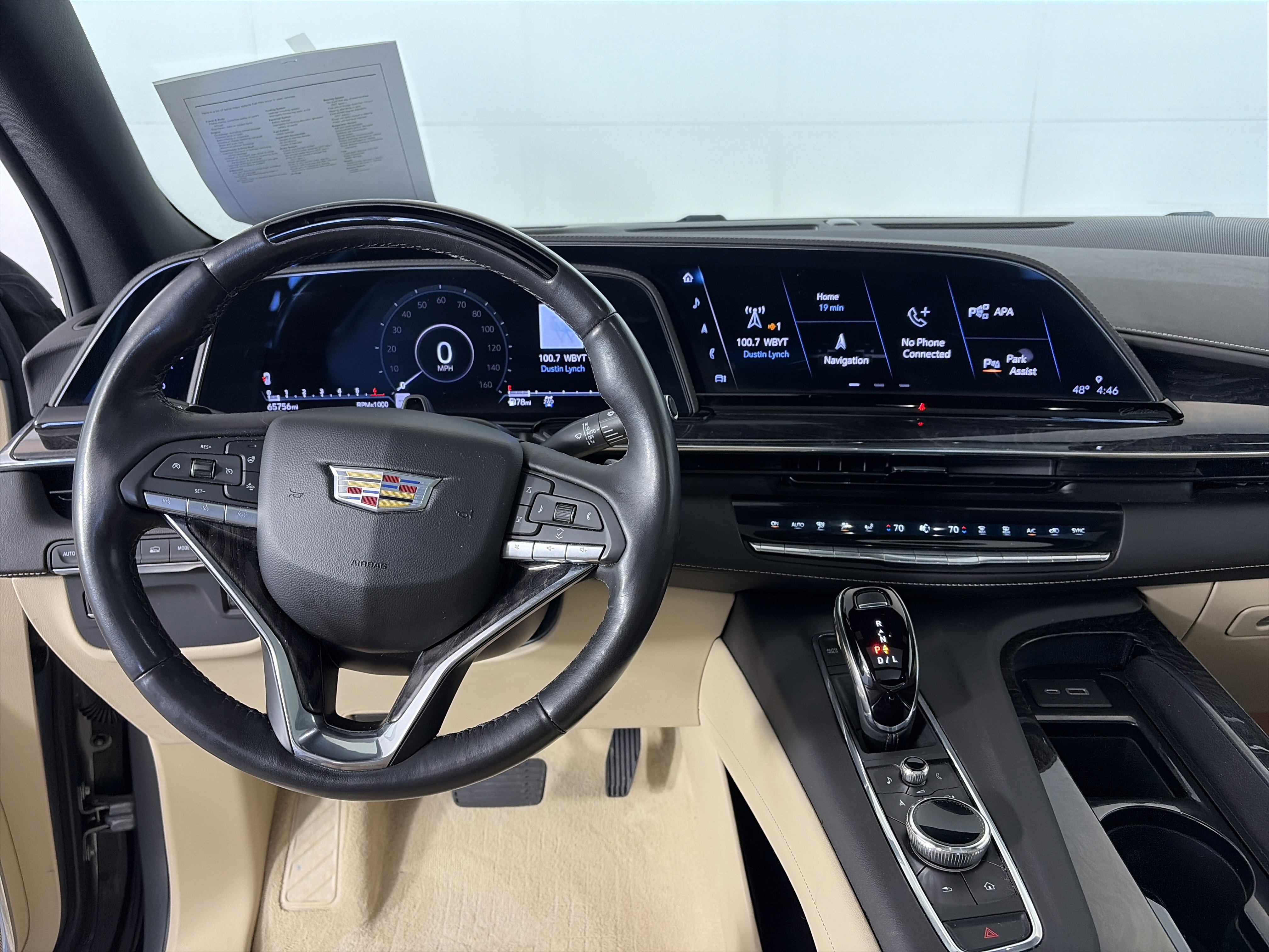 Used 2023 Cadillac Escalade Premium Luxury AWD/4WD image 8