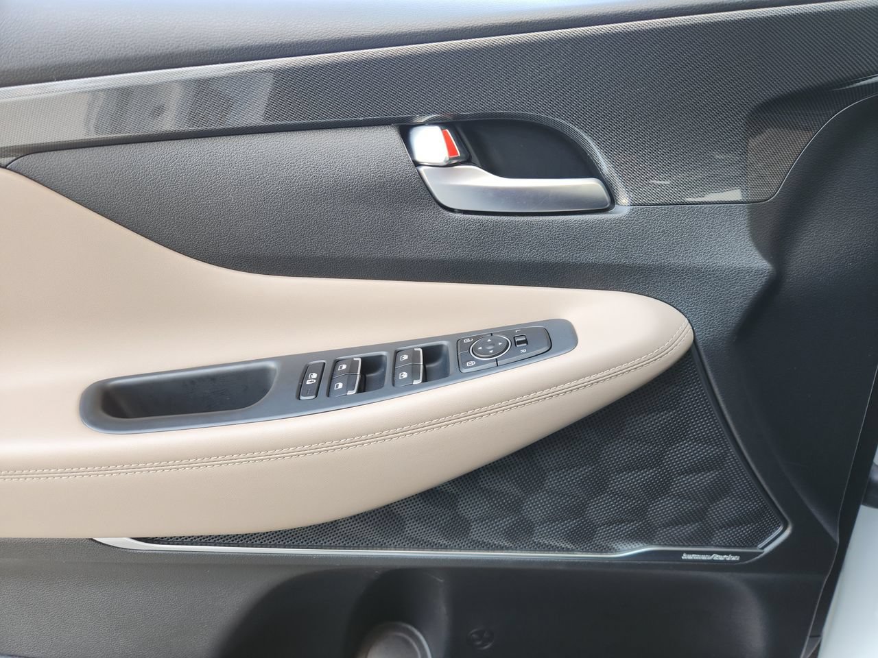 Used 2023 Hyundai Santa Fe SEL w/ Premium Package FWD image 21