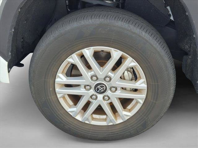 Used 2024 Toyota Tundra SR5 w/ SR5 Convenience Package RWD image 10