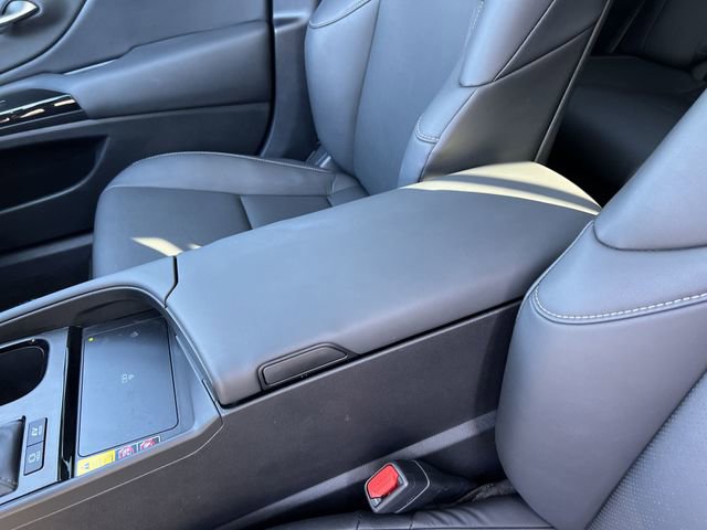 Used 2025 Lexus ES 300h w/ Premium Package image 19