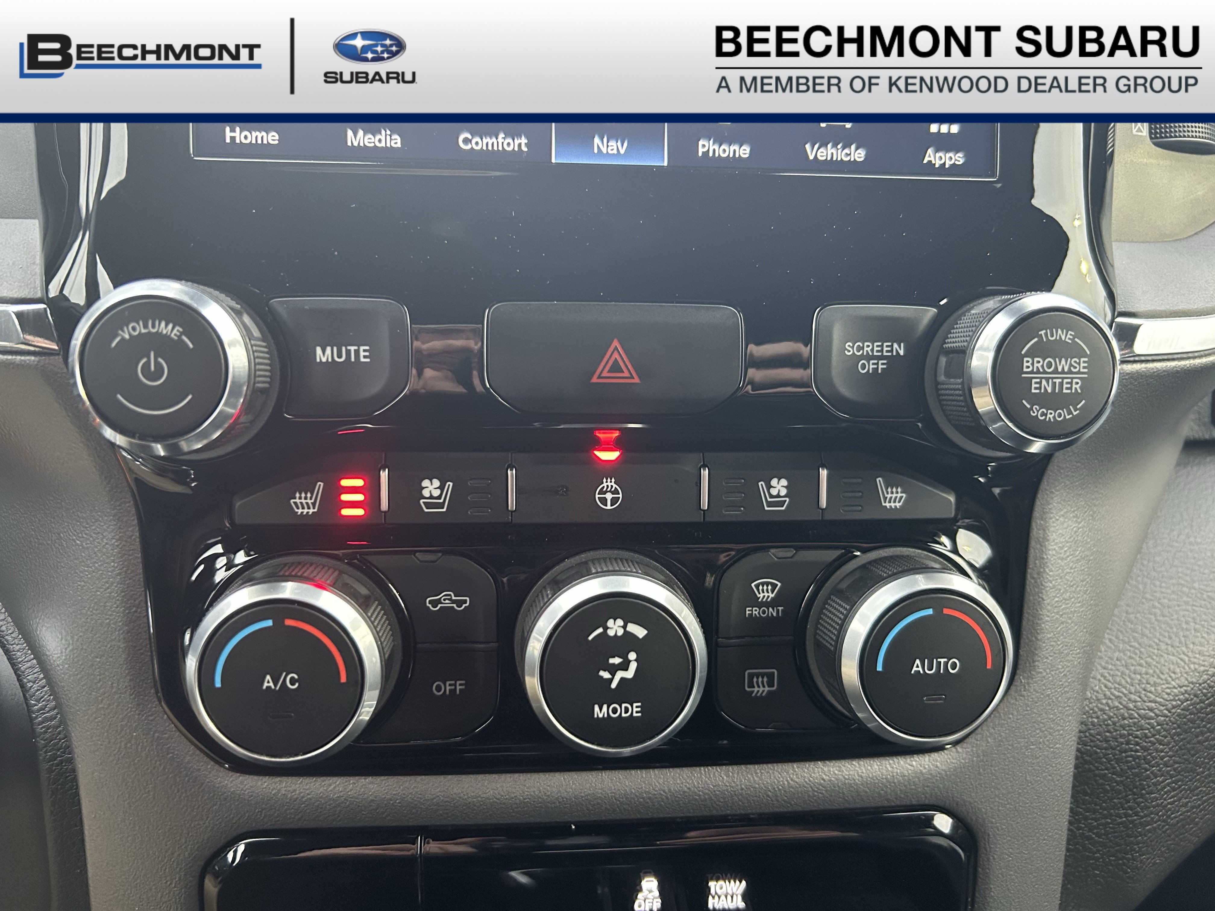 Used 2024 RAM 1500 Laramie image 12