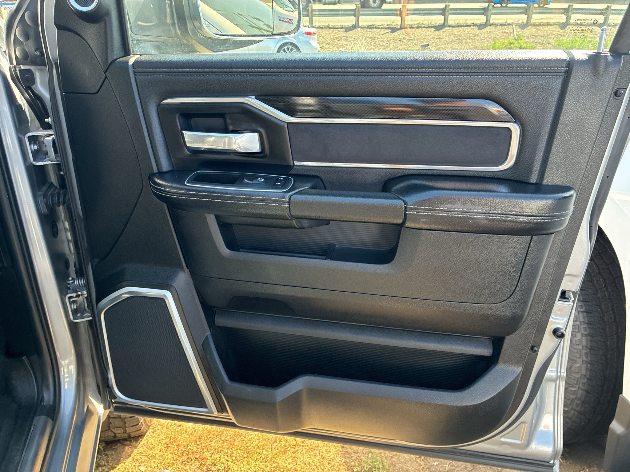 Used 2022 RAM 2500 Laramie AWD/4WD image 58
