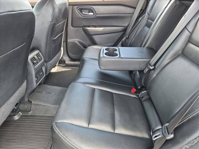 Used 2023 Nissan Rogue SL w/ SL Premium Package FWD image 17