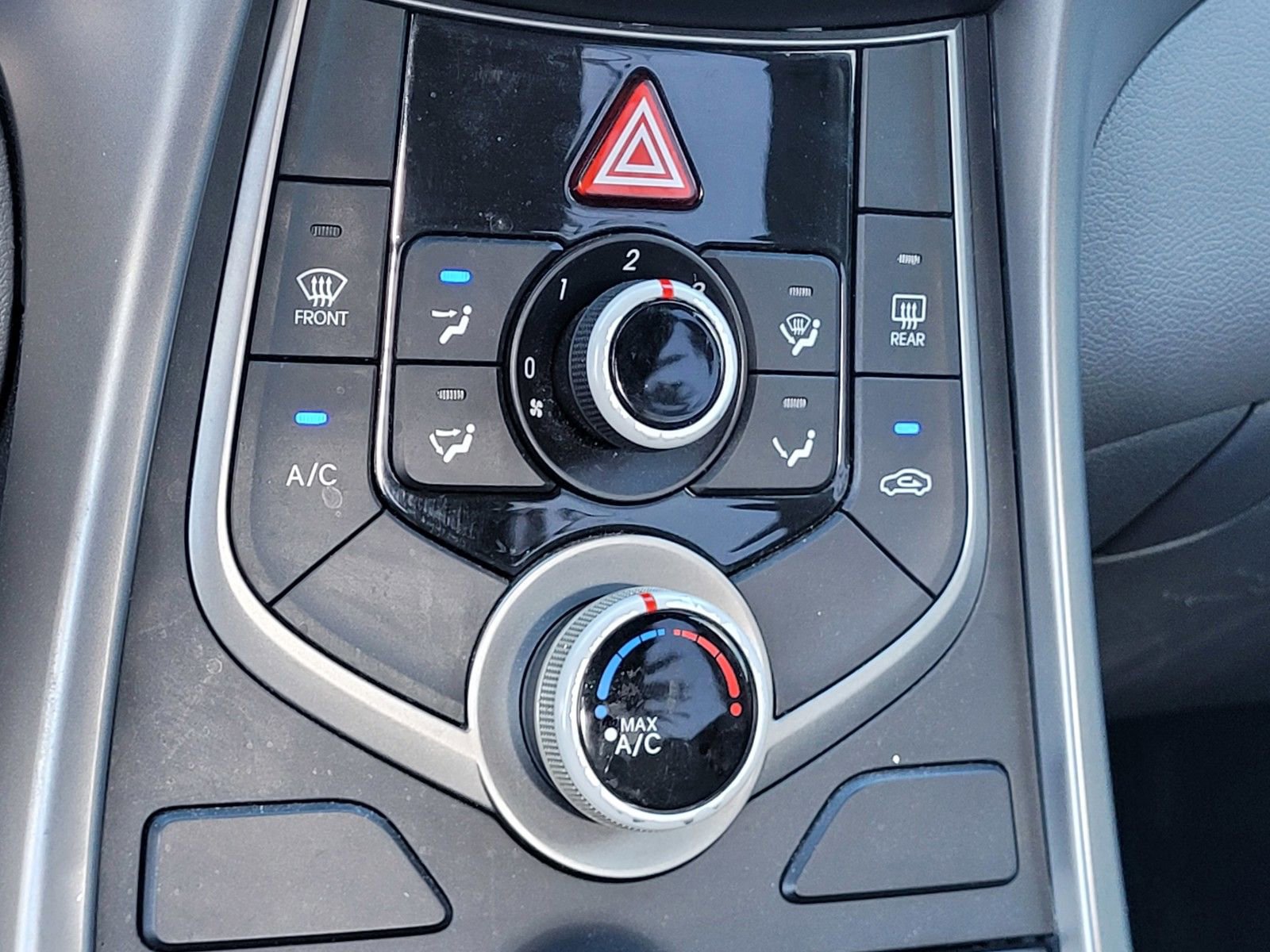 Used 2016 Hyundai Elantra SE image 25