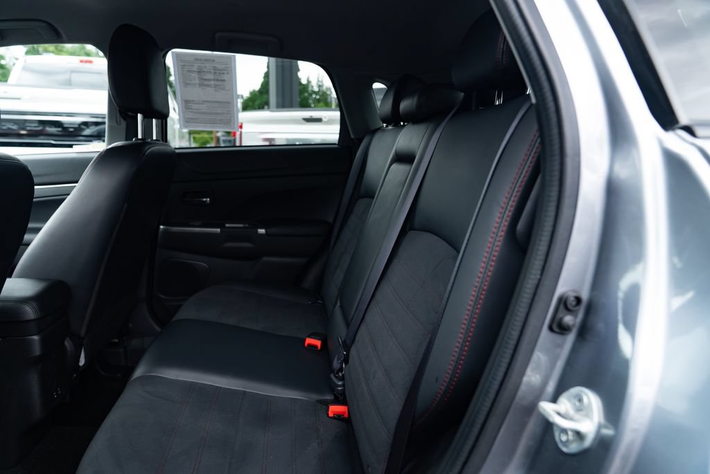 Used 2022 Mitsubishi Outlander Sport SE FWD image 21
