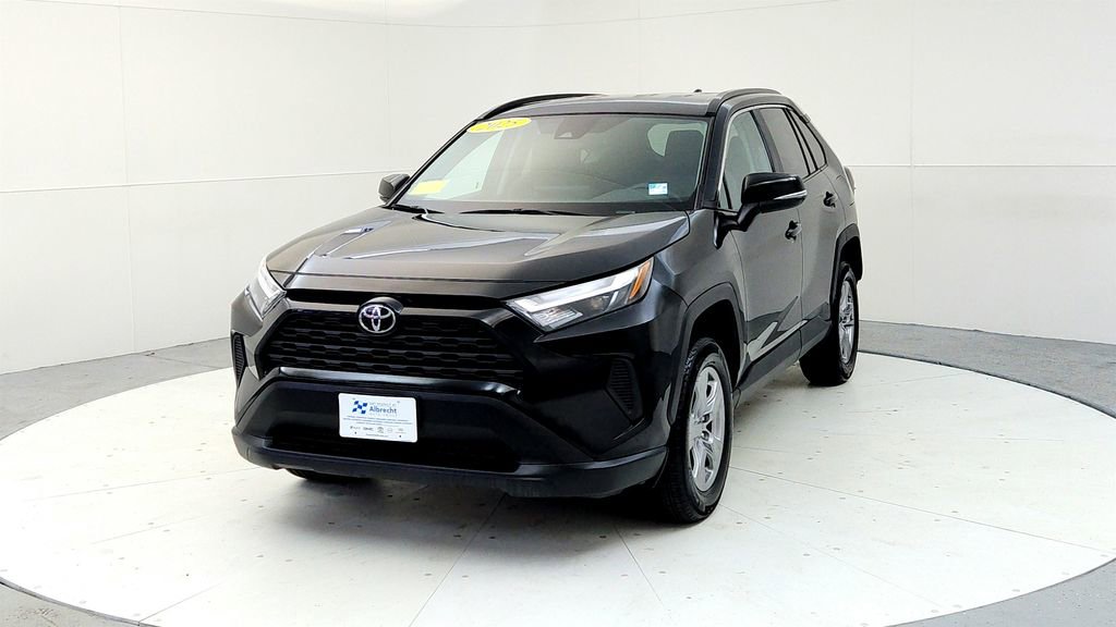 Certified 2025 Toyota RAV4 XLE AWD/4WD image 2