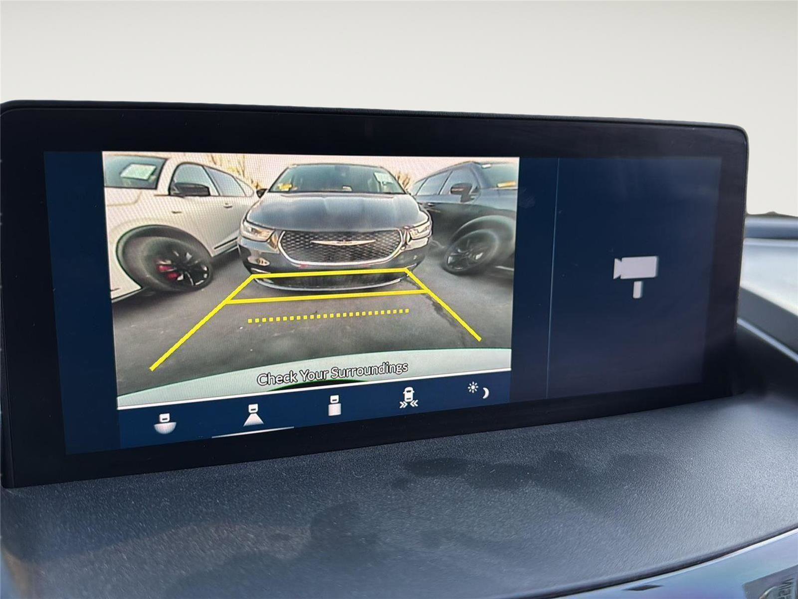 Used 2023 Acura RDX image 16