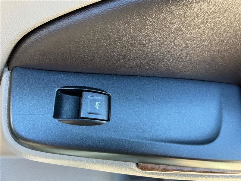 Used 2015 Chevrolet Tahoe LTZ image 37